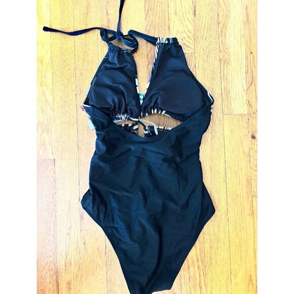 NWT Cupshe Womens Size XS Black Floral One Piece Swimsuit Cut Out - Picture 4 of 6